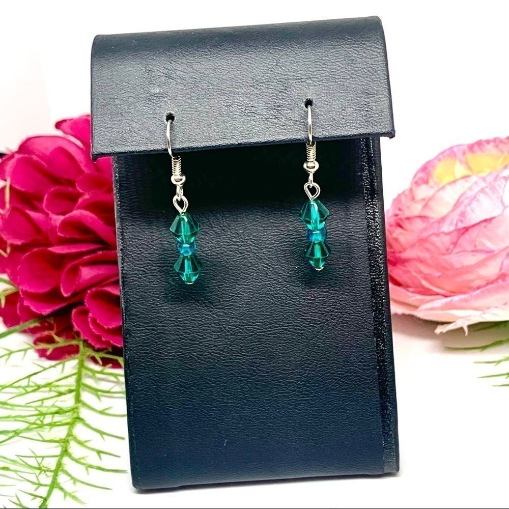 VINTAGE⚜️TURQUOISE GLASS Crystal Dangling Earrings - Picture 2 of 6